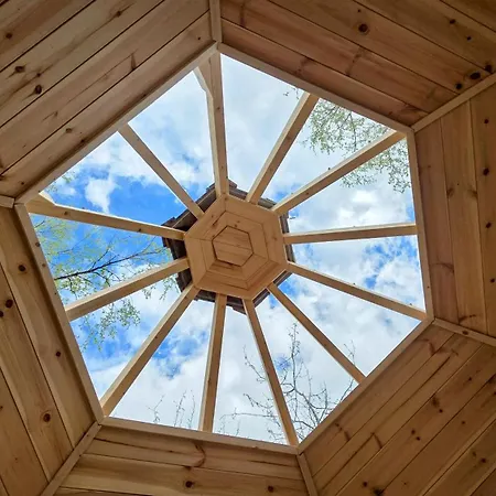 The Perfect Stop - Aurora * Lodingen